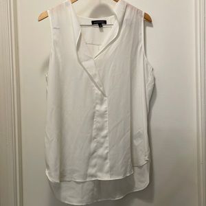Banana Republic size Large white sleeveless blouse